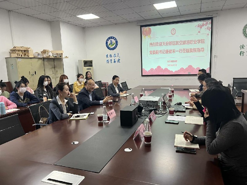 1669083353624950.jpg 51313A16ABFE1662A0323FABD8AC7F7C.jpg