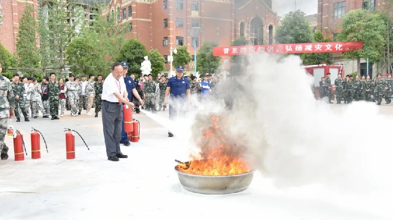 1684899016405316.jpg a5a5a57fecea833af47b4b7db17b917.jpg