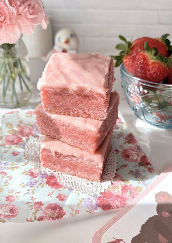 Strawberry Sweetheart Brownies