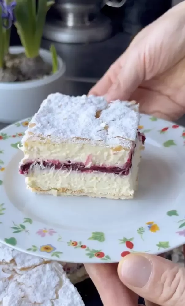 Vanilla Custard Cake with Berry Filling Recipe | The Feedfeed