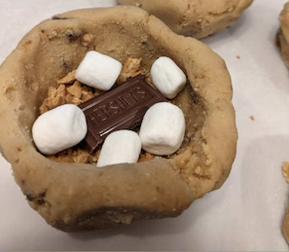 S’mores Stuffed Cookies - Giant, 1/4 Pound Cookies! - Sweets and Savory | Recipes and Cooking Tips & Tricks